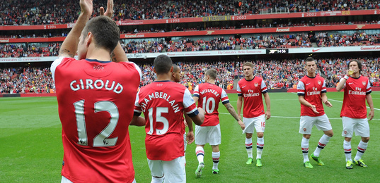 记者：帕拉蒂奇将任紫百合足球总监，此前曾操刀C罗转会尤文（记者称帕拉蒂奇将出任佛罗伦萨体育总监，曾主导C罗加盟尤文）