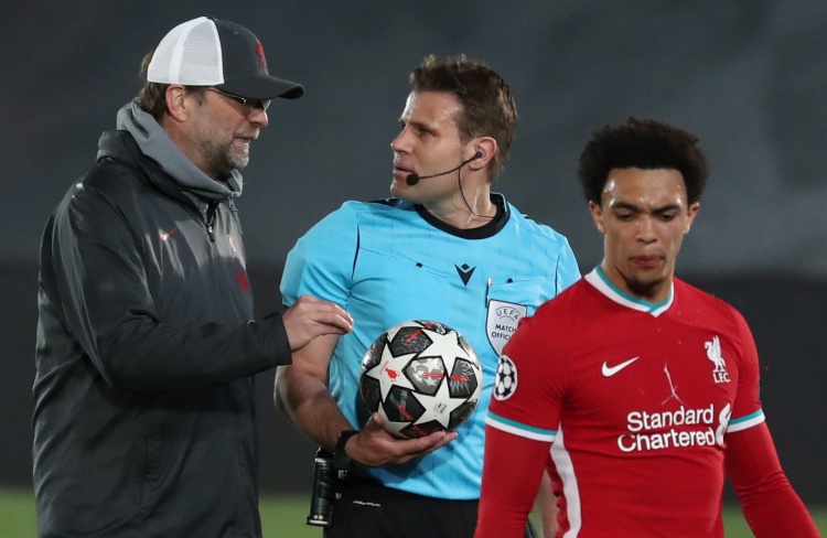 杰伦·布朗本赛季已砍3次40+，追平生涯单赛季最高纪录（杰伦·布朗本季第三次轰40+，追平个人单季纪录）