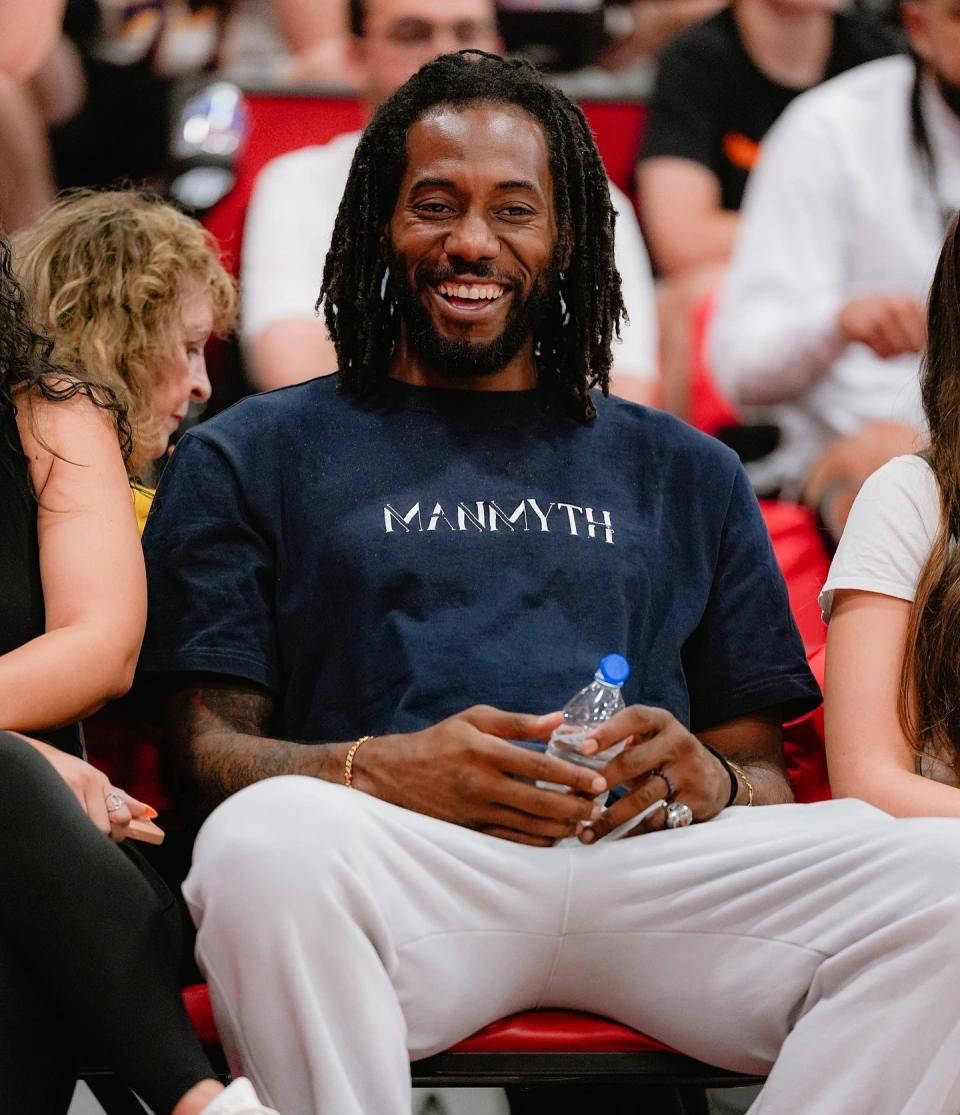 布翁焦尔诺谈主场欧冠首秀：听见欧冠主题曲时我感到无比激动（布翁焦尔诺回忆主场欧冠首秀：欧冠主题曲响起那刻让我激动万分）