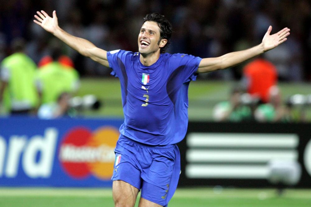 萨索洛2-2比萨，恩佐拉、马蒂奇破门，索尔茨维特读秒绝平（萨索洛2-2战平比萨：恩佐拉、马蒂奇建功，索尔茨维特压哨扳平）