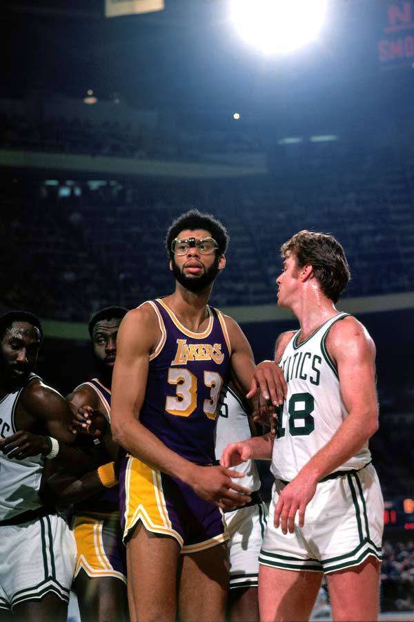 曼联非洲杯三国脚下轮恐缺阵，仍在谈判！阿莫林披露德里赫特伤情（曼联三非洲杯国脚或缺席下轮，谈判仍在进行；阿莫林通报德里赫特伤情）