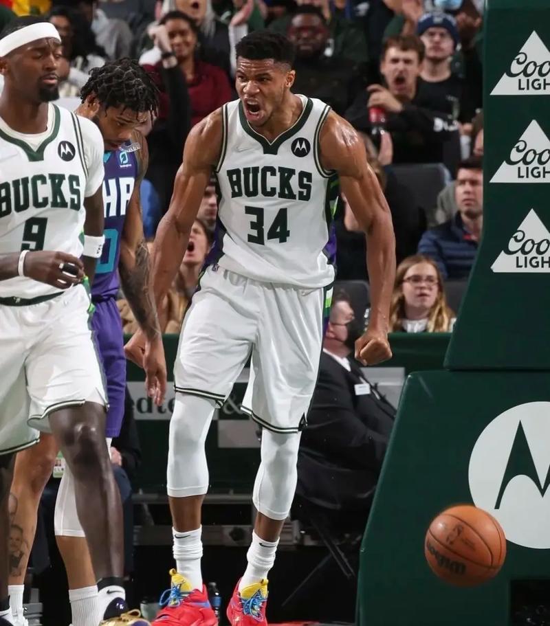 热议申花输球：尽力了但没运气，最大问题是锋线终结能力（申花失利引热议：拼到最后却差运气，锋线终结乏力成最大短板）