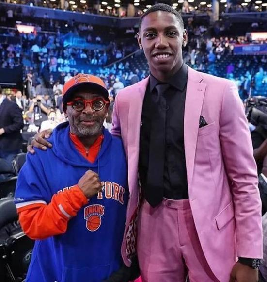 科尔：当时感觉枪手不重视我；去切尔西之前曾接近去皇马巴萨（科尔：在阿森纳感到不被重视；转投切尔西前一度接近皇马或巴萨）