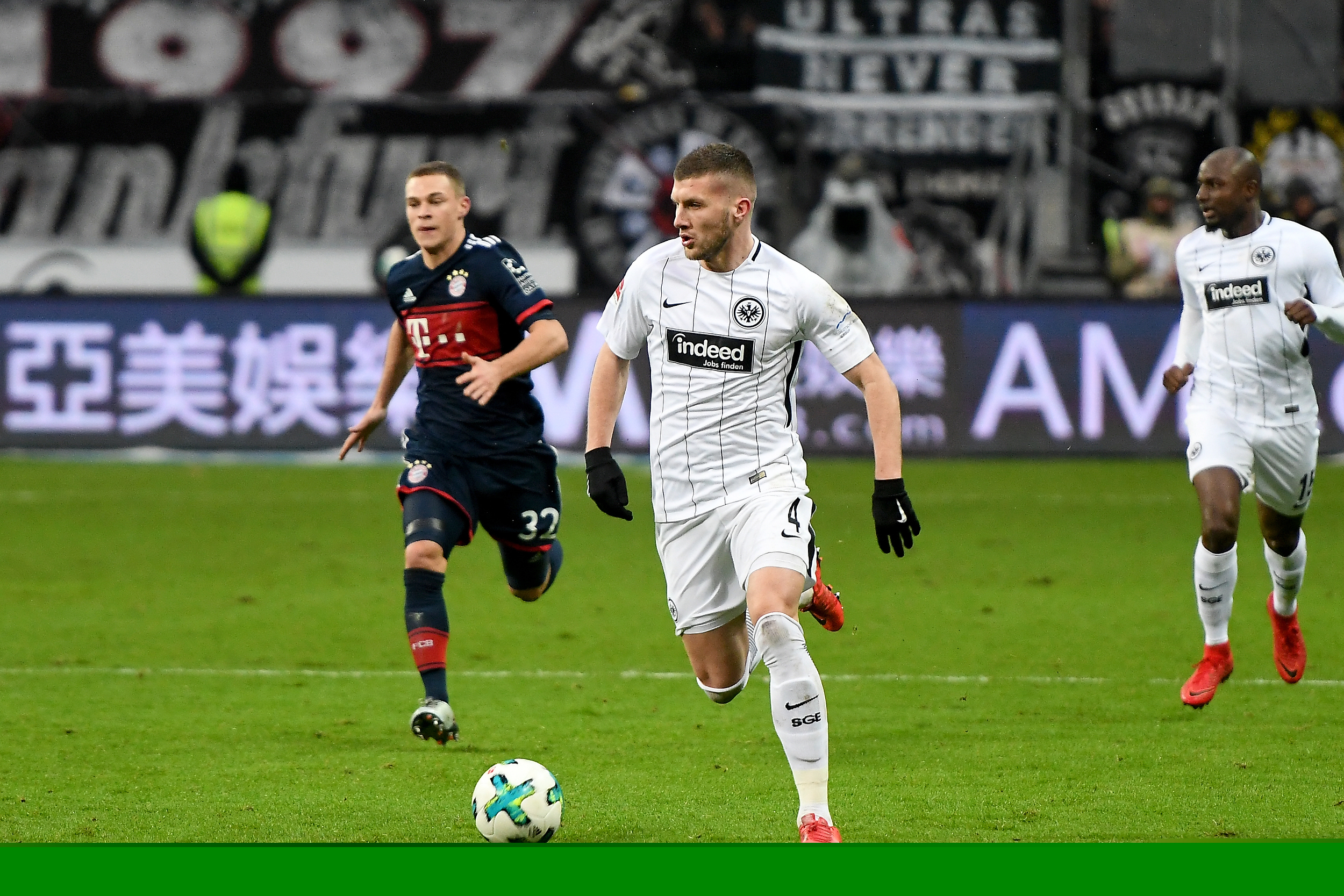 曼谷联后卫：我们已经四连平了，希望能战胜万隆昂首出线（曼谷联后卫：四连平后盼击败万隆，昂首出线）