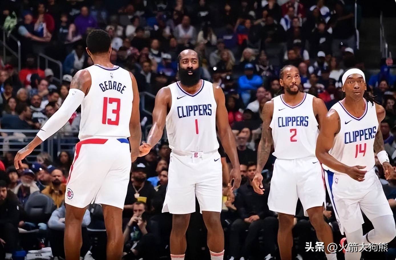 特德斯科：德布劳内能发现其他人发现不了的空当，并传出好球（特德斯科：德布劳内能洞察他人看不见的空档，送出精妙传球）